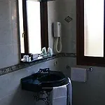 チプロ ホテル 3*