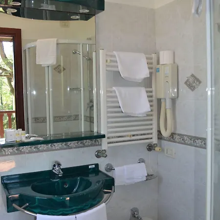 Cipro Hotel 3*