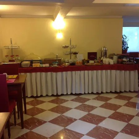 Cipro Hotel 3*