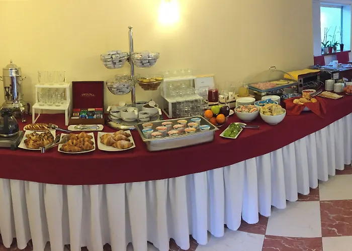 Hotel Cipro 3*